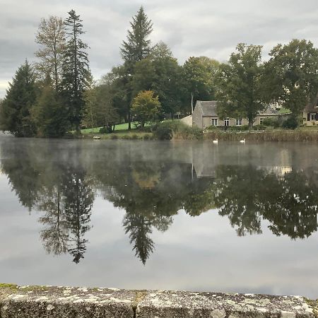 Vue Sur Le Lac Huelgoat Exterior foto